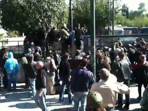 Μικροένταση στον μεταλλικό φράχτη