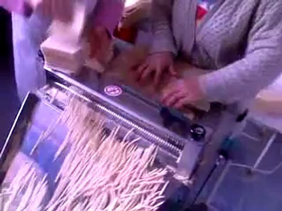 erişte kesme makinesi