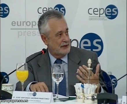 Griñán insta al PSOE a convencerse de que puede ganar