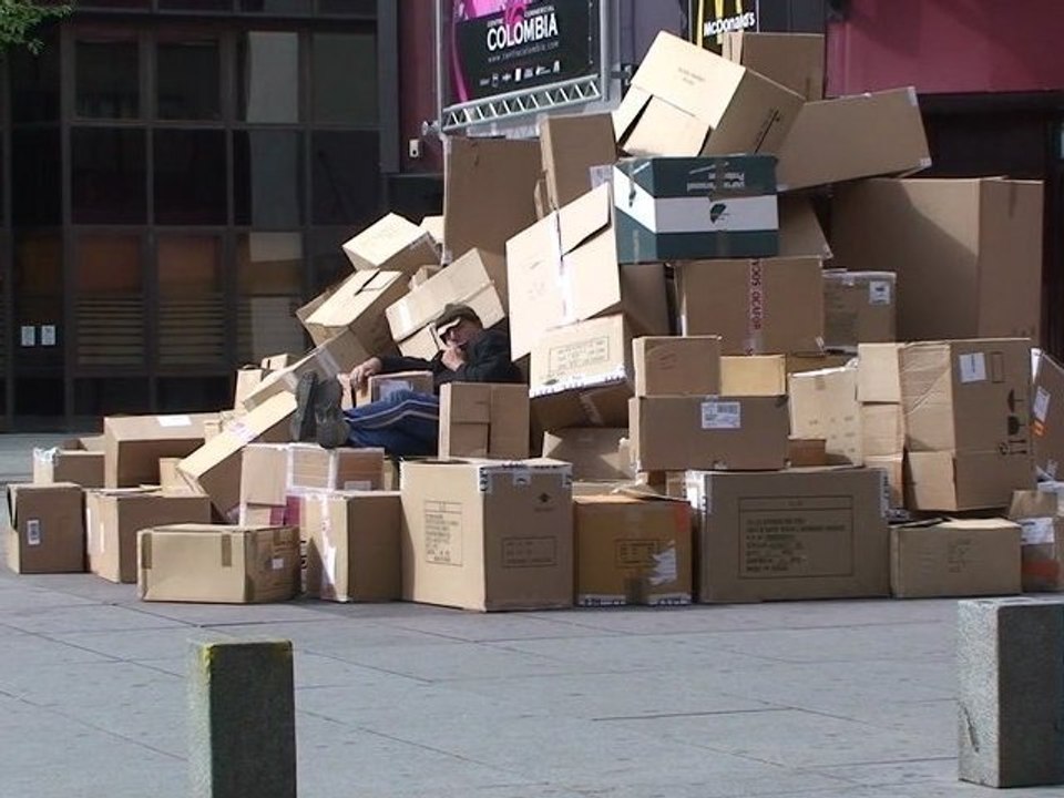 Carton Cie des Sirventès Les tombées de la nuit 2011 rennes