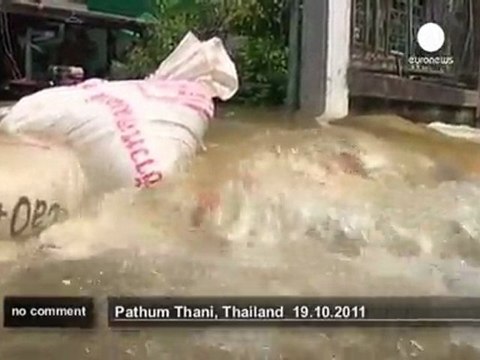 Inondations en Thaïlande: installation de... - no comment