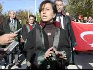 Çanakkale barosu şehitler için yürüdü