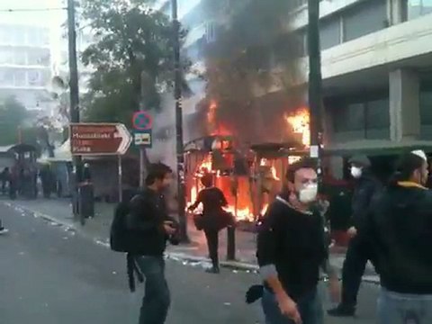 Φωτιά στο σύστημα ανακύκλωσης στο Σύνταγμα