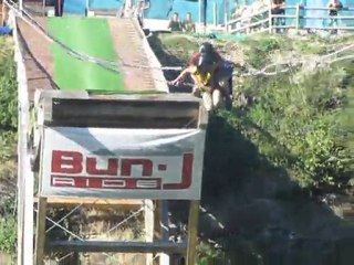 Petit saut on THE LUGE !