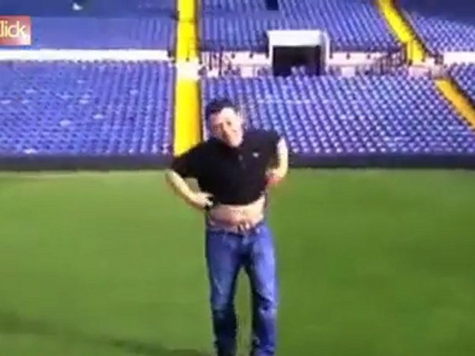 Torcedores fazem xixi em campo do rival na Inglaterra