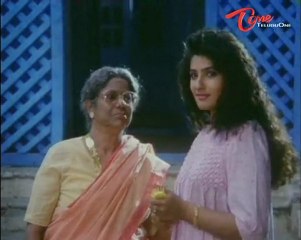 Hilarious Performance: Allu Ramalingiah's Funny Singing of 'Maa Telugu Thalli' 🎶