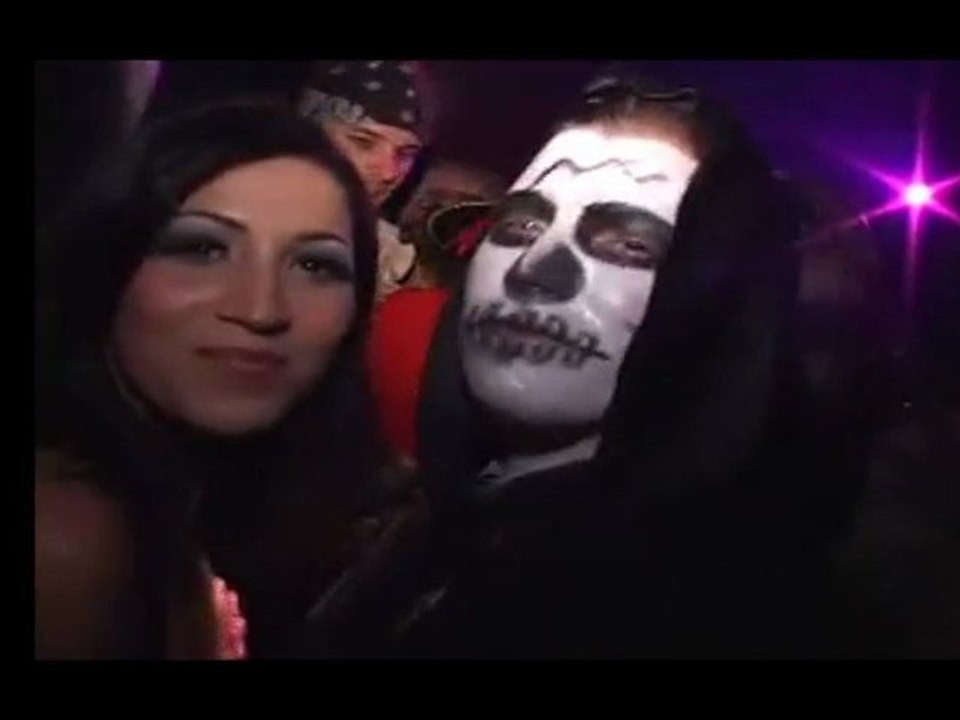 SCARY HALLOWEEN