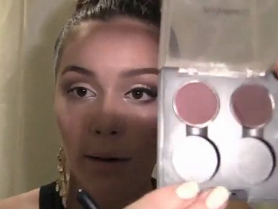 GOLD makeup