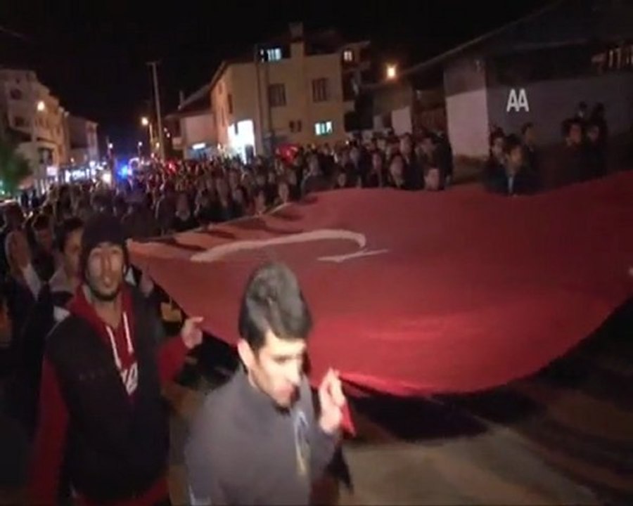 Hain saldırı çeşitli yerlerde protesto edildi