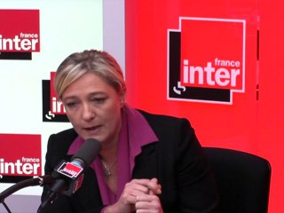 Marine Le Pen dénonce le "gaspillage" d'argent public