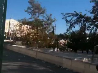 Εικόνες χάους στο Σύνταγμα