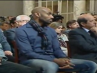 Kanouté pide a los aficionados que vayan al partido "Campeones por África"