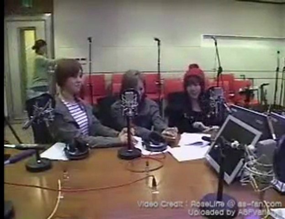 [2/3] 111020 Orange Caramel @ ShimShimTaPa Radio