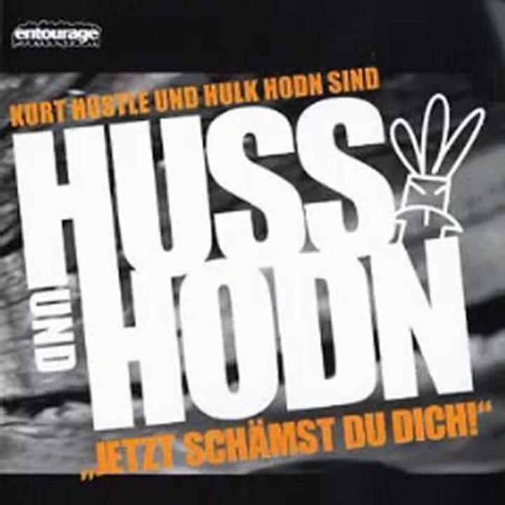 Die SCHEISSHAUSFLIEGEN DER STASI-GoMoPa-zeigen -  SCHEISSHAUS--PUSSSIES Schuhe