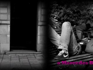 "Ouvrez l'oeil, Paris vous fait la peau..." pour Click Clap !