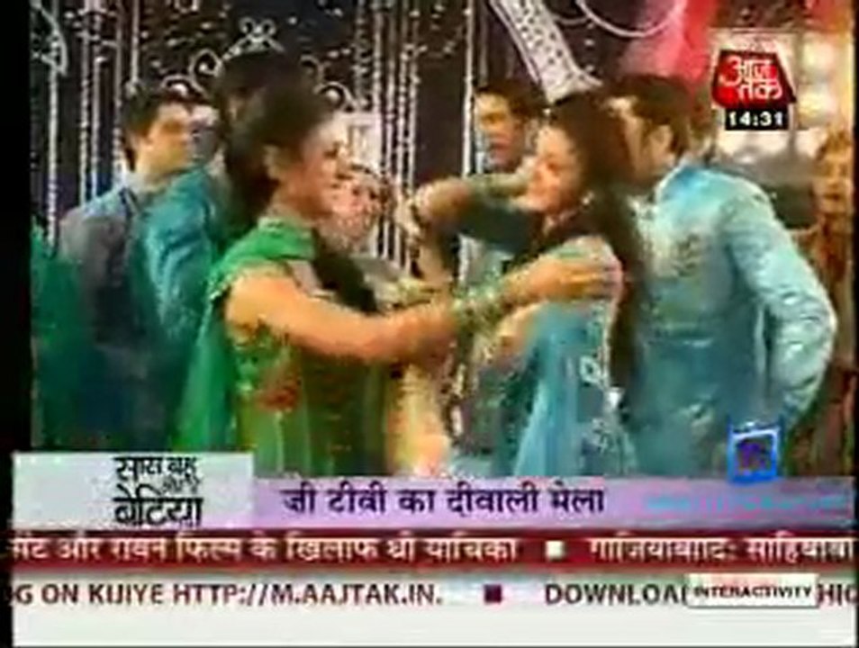 Saas Bahu Aur Betiyan [Aaj Tak] - 21st October 2011 Part1