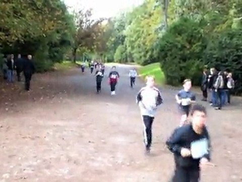 Cambrai: Le cross des collégiens au jardin public