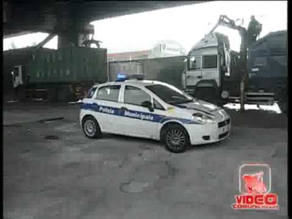 Napoli - Incendio in via de Roberto