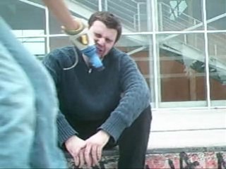 SCRATCHY  fulguro poing