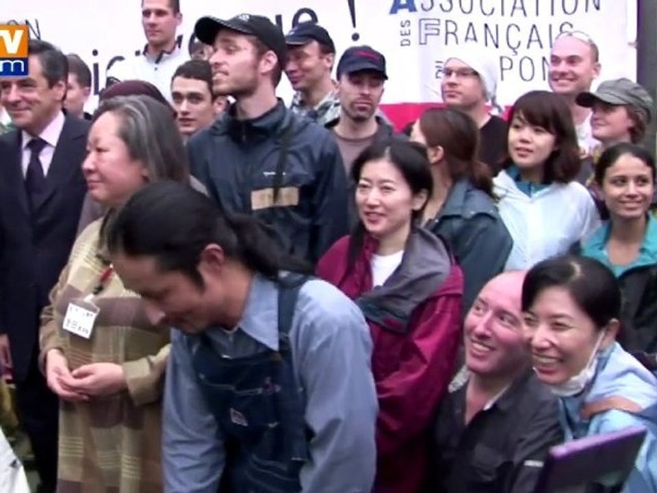 Japon : Fillon à Ishinomaki, frappée par le tsunami