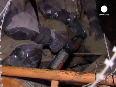 Face à face tendu entre les Serbes du Kosovo et la Kfor