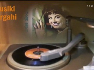 Müzeyyen Senar  ♪♪♪  İzmirin İçinde Vurdular Beni