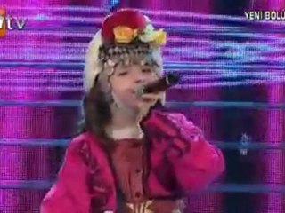 BERNA KARAGÖZOĞLU DENİZLİ'NİN HOROZLARI [HQ]