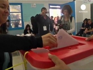 Tunus'ta oy verme işlemi başladı