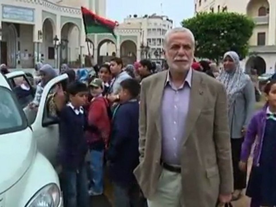 Libyans divided over Gaddafi burial