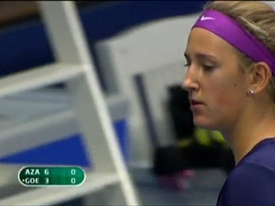 Azarenka eilt ins finale