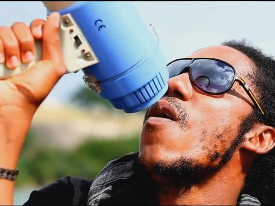 [Clip reggae] Saël - Family Favela (Feat. Admiral T, Brasco, Mali, Negus, Daly & Kaf Malbar).2011