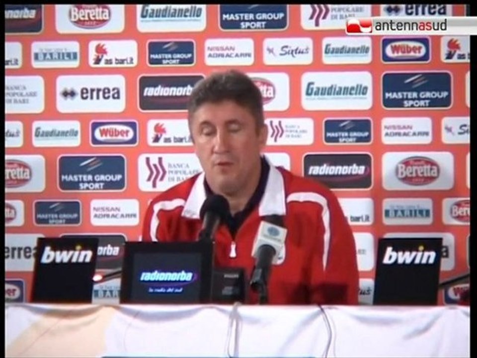 TG 21.10.11 Torrente: "Contro la Juve Stabia voglio un Bari di carattere e personalità"