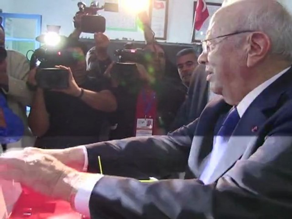 Tunisia votes in first post-revolution elections