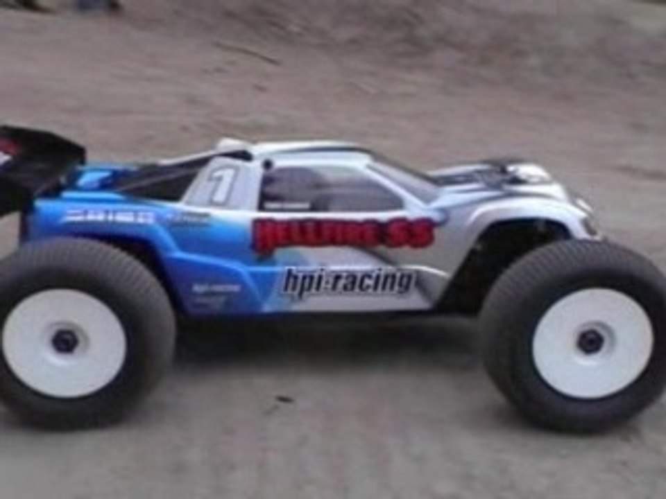 Hellfire SS HPI sur piste Vidéo HPI