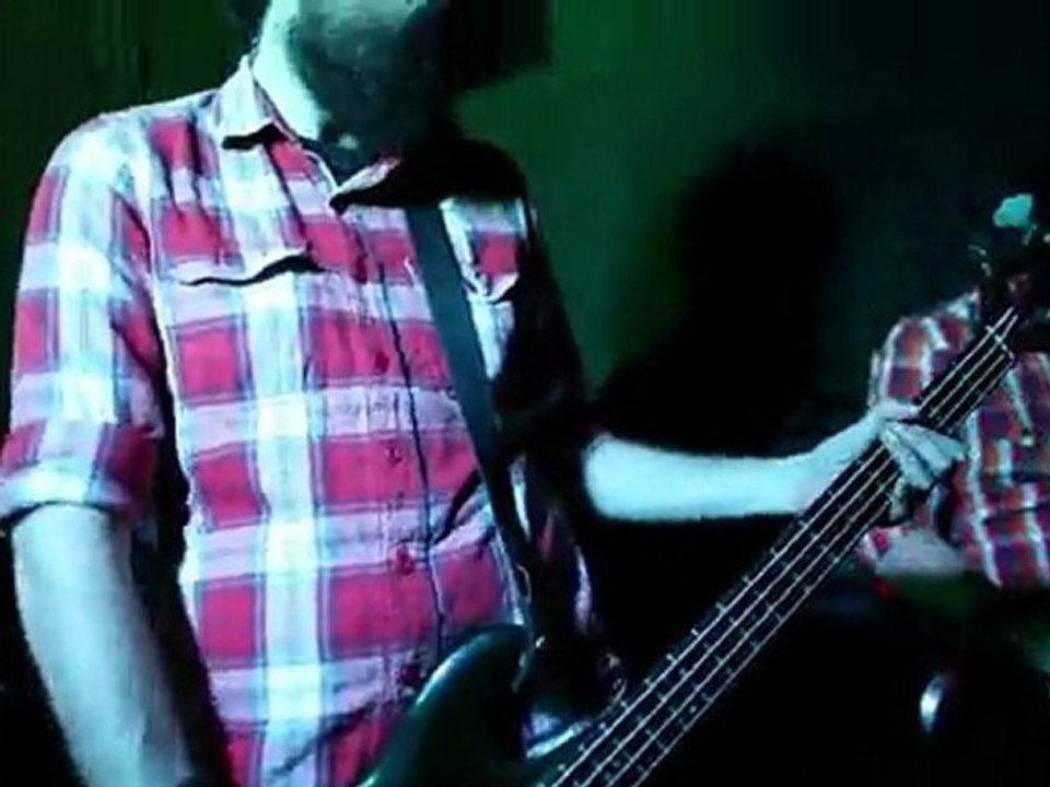 Los Disidentes Del Sucio Motel au Mudd Club - All Alone