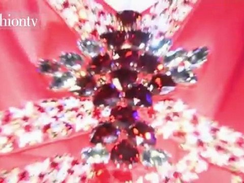 Hofit Golan for Swissdent - Photo Shoot by John Oakley | FTV