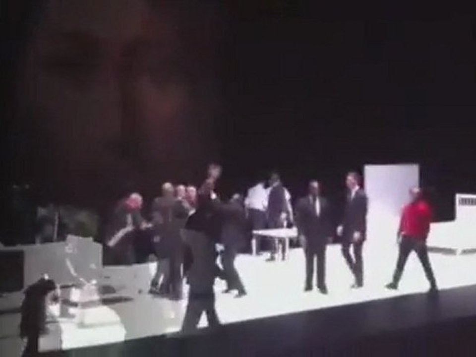 Théâtre de la Ville interruption du spectacle de Castellucci octobre 2011