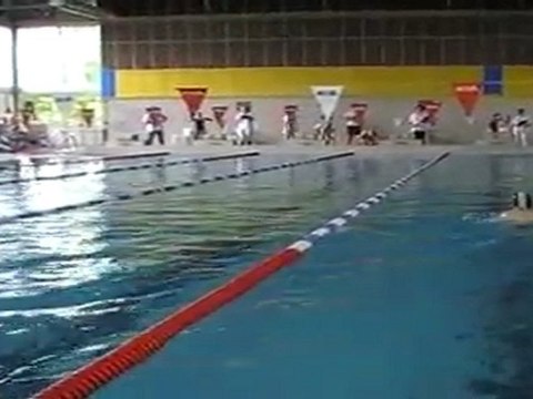 Theo OGORZALY ,Course Natation brasse a Uckange le 08 05 2010 pour la medaille or (1)
