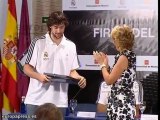 Aguirre y Florentino Pérez firman un acuerdo