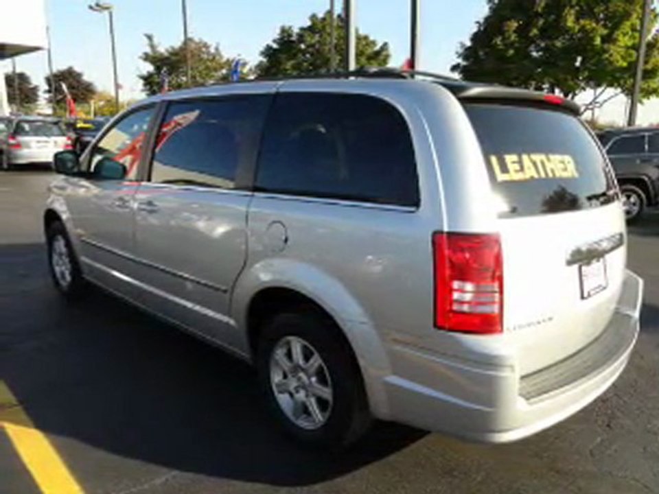 2010 Chrysler Town & Country for sale in Joliet IL - Used Chrysler by EveryCarListed.com