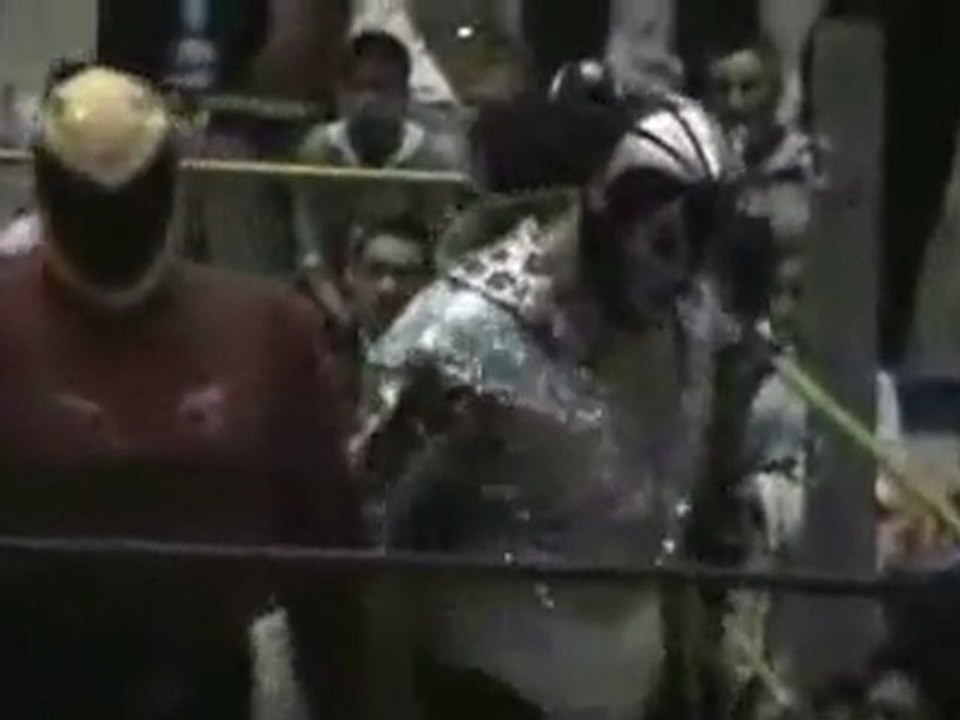 Mil Mascaras, Tinieblas & Dos Caras vs Canek, Super Porky & Villano III.