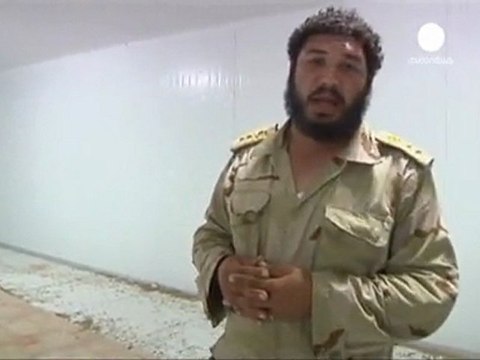 Gaddafi to be buried in secret today