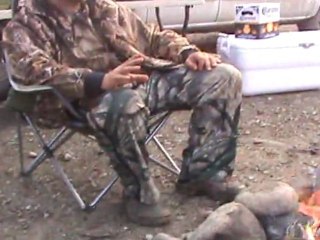 ALASKALI TURKLERIN ILK GUN KAMP ATESI SEFASI