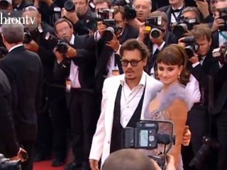 Depp + Cruz at Pirates of the Caribbean 4 Premiere | FTV
