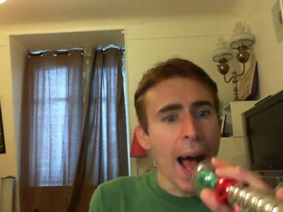 Wiwi égratigne "fireball" de Willow Smith & Nicki Minaj