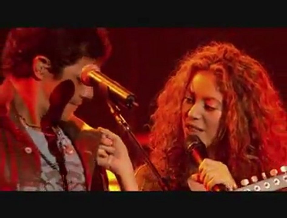 Shakira - "La tortura Live"