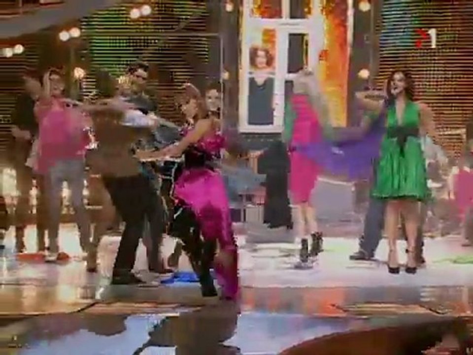 Victoria Daineko & Alisa Tarabarova - Stop, Kuda Zhe Ya Idu (FZ2 2008)