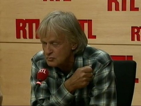 Dave, chanteur : Je ne fais pas mon âge ? Vous ne m'avez pas vu nu !