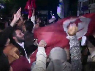 A Tunis, les militants d'Ennahda fêtent la "Renaissance"