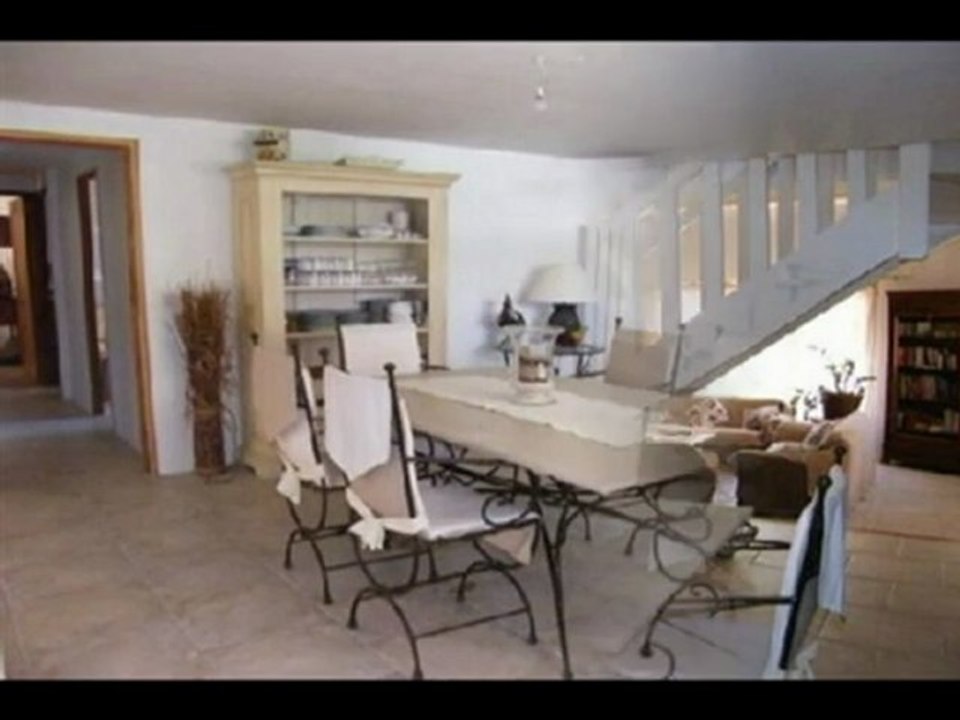 vente maison  Luberon  (  Menerbes 84560 vaucluse 84  ) - 4 Chambres , piscine ,  belle vue Luberon -  540 000 E